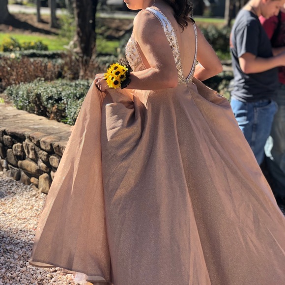 White and gold prom dress - Picture 2 of 3